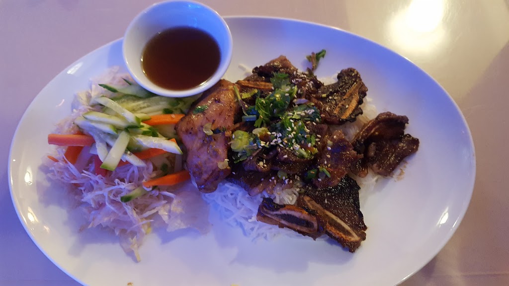 Duy Anh | 7961 Boulevard Saint-Michel, Montréal, QC H1Z 3C9, Canada | Phone: (514) 722-9595