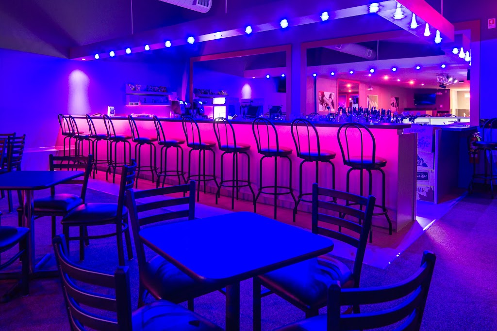 Cabaret JR | 2859 Bd du Royaume, Jonquière, QC G7X 7V3, Canada | Phone: (418) 548-8496