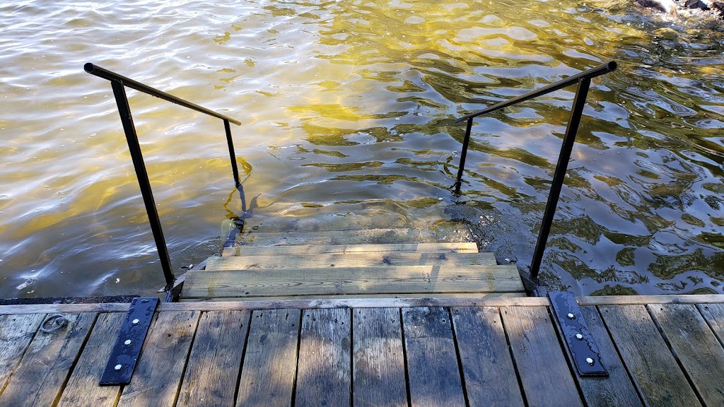 Lakeside Enterprises Ltd Docks, Decks, Lifts | 42 Kopp St, Rennie, MB R0E 1R0, Canada | Phone: (204) 369-5354