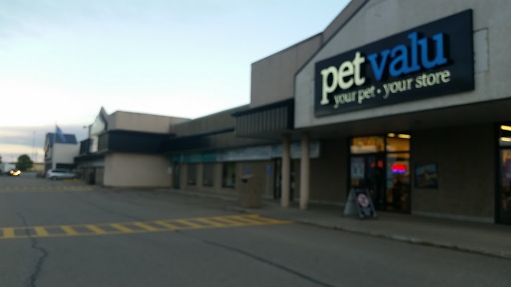 Pet Valu | 4303 50 St #8, Innisfail, AB T4G 1B6, Canada | Phone: (403) 227-8850