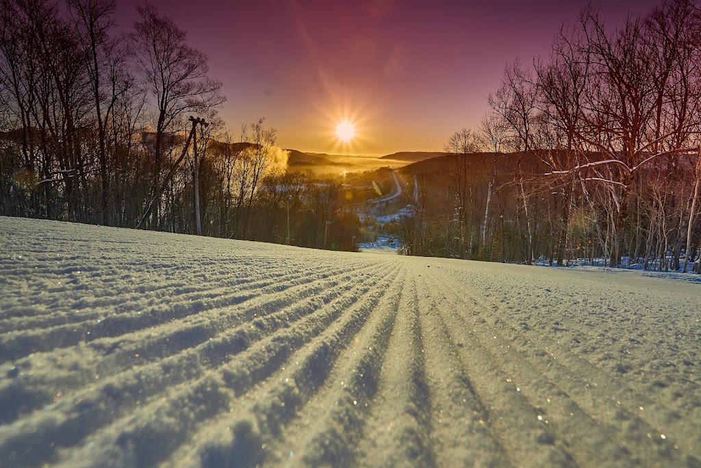 Sommet Gabriel | 1501 Ch du Mont-Gabriel, Sainte-Adèle, QC J8B 2J8, Canada | Phone: (450) 227-4671