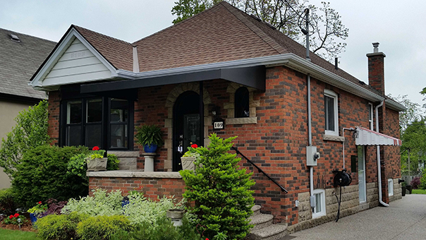 Gallaghers Awnings | 790 Redwood Square, Oakville, ON L6L 6N3, Canada | Phone: (905) 847-1102