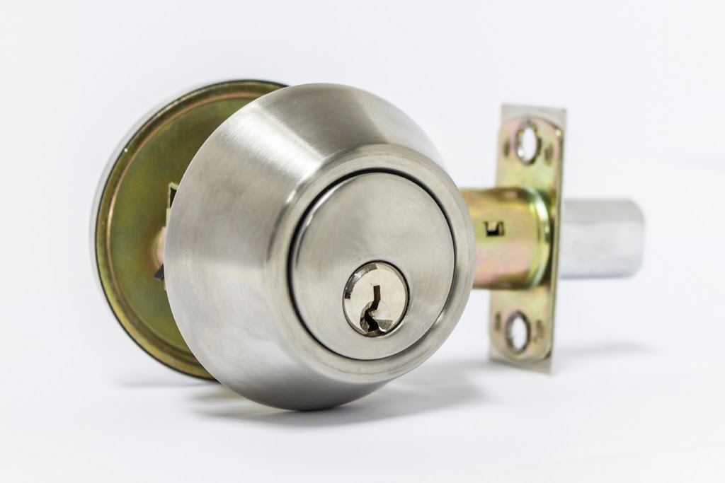 Locksmith Mississauga Service | 1500 Dundas St E Unit 5A, Mississauga, ON L4X 1L4, Canada | Phone: (437) 747-8633