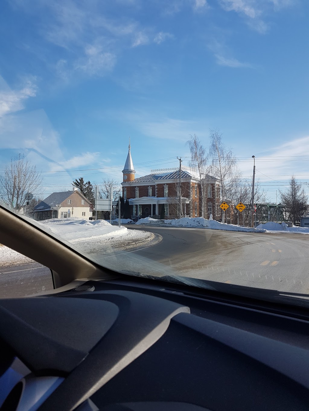 Presbytere St-Casimir | 110 Place de lÉglise, Saint-Casimir, QC G0A 3L0, Canada | Phone: (418) 339-2951