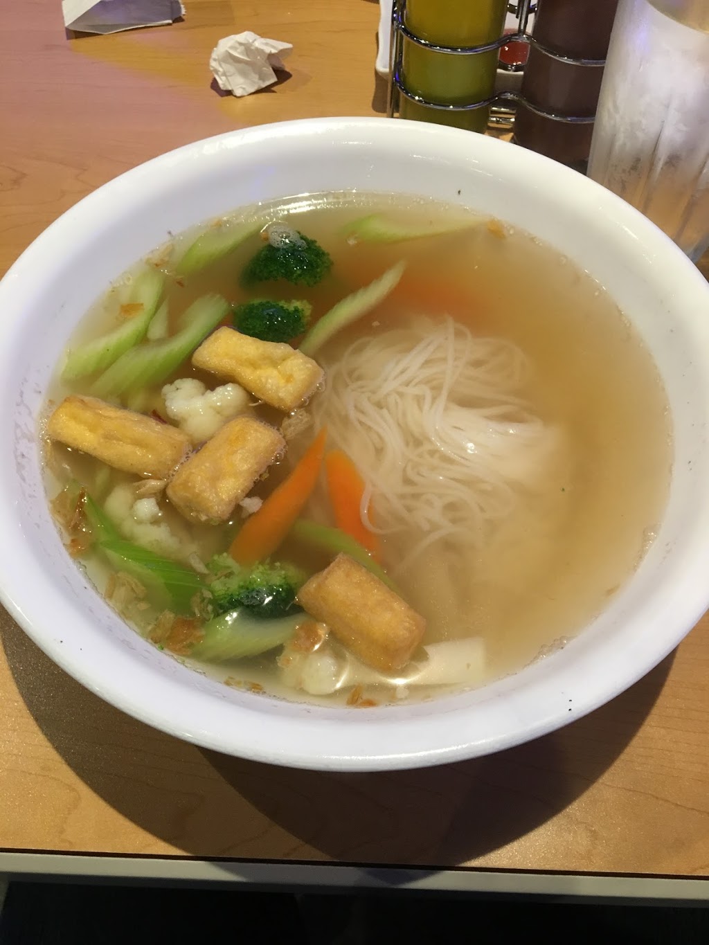 Phở Hồ | 168 Lillooet Rd, Harrison Hot Springs, BC V0M 1K0, Canada | Phone: (604) 491-8888