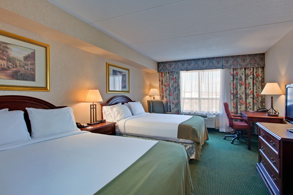 Holiday Inn Express & Suites Milton | 2750 High Point Dr, Milton, ON L9T 5G5, Canada | Phone: (905) 876-4955
