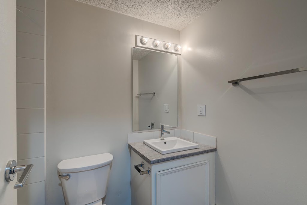 Cloverhill Terrace | 5925 63 St Unit 416, Red Deer, AB T4N 6K7, Canada | Phone: (403) 309-7829