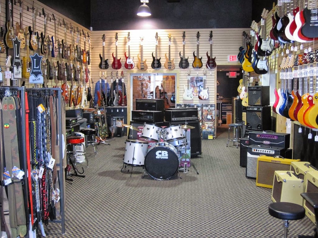 The Guitar World Oakville | 380 Dundas St E, Oakville, ON L6H 6Z9, Canada | Phone: (905) 257-3110