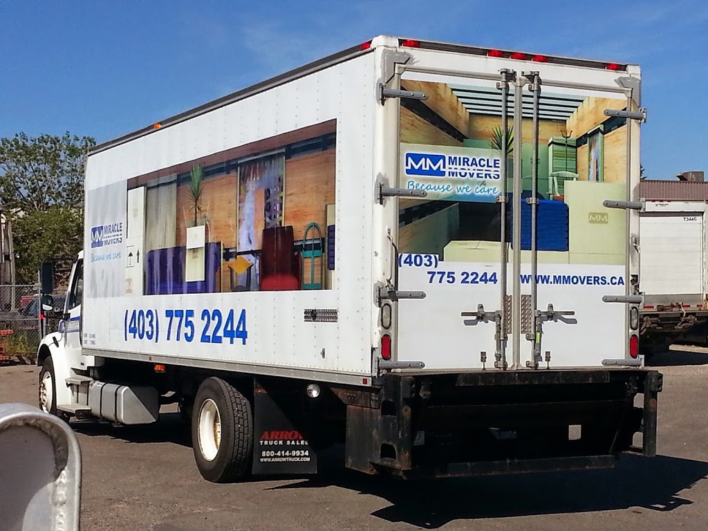 Miracle Movers | 334 Bering Ave, Etobicoke, ON M8Z 3A7, Canada | Phone: (416) 855-3068