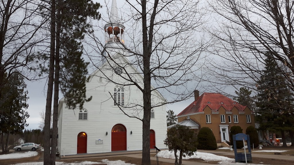 Église de Saint-Alphonse | 960 Rue Notre Dame, Saint-Alphonse-Rodriguez, QC J0K 1W0, Canada