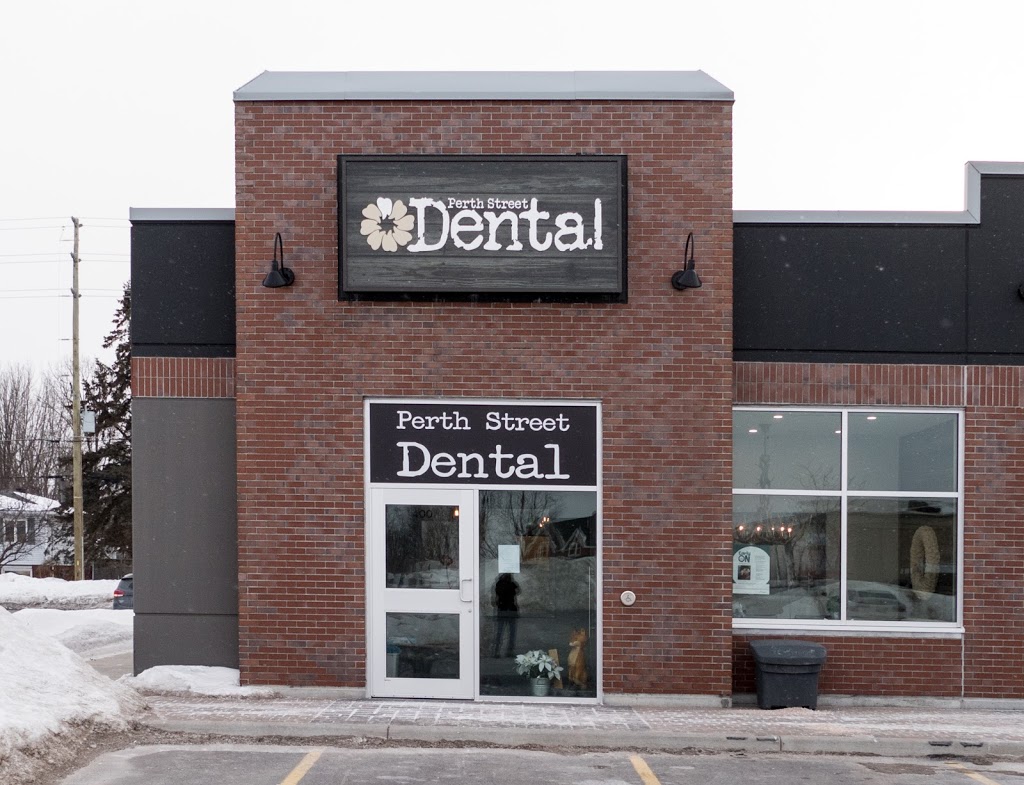 Perth Street Dental | 5919 Perth St, Richmond, ON K0A 2Z0, Canada | Phone: (613) 838-2500