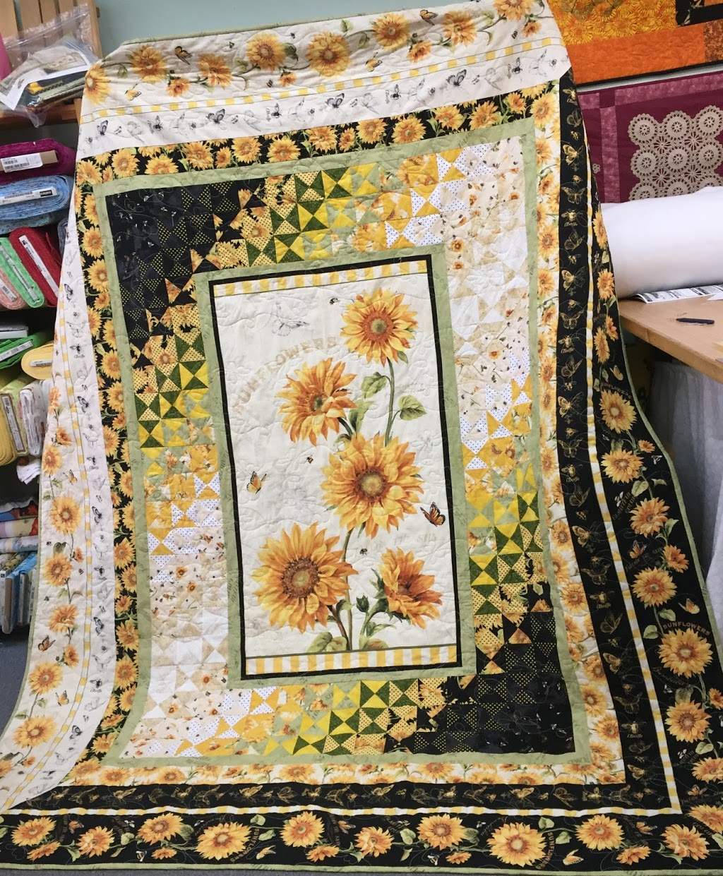 Shelleys Painted TreasuresN Quilt shop | 462 St George St S, Dresden, ON N0P 1M0, Canada | Phone: (519) 683-4244