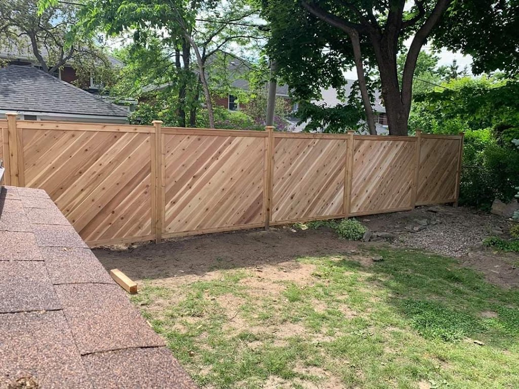 Ottawa Fence Guys | 1957 Jasmine Crescent, Gloucester, ON K1J 7Z4, Canada | Phone: (613) 600-4434