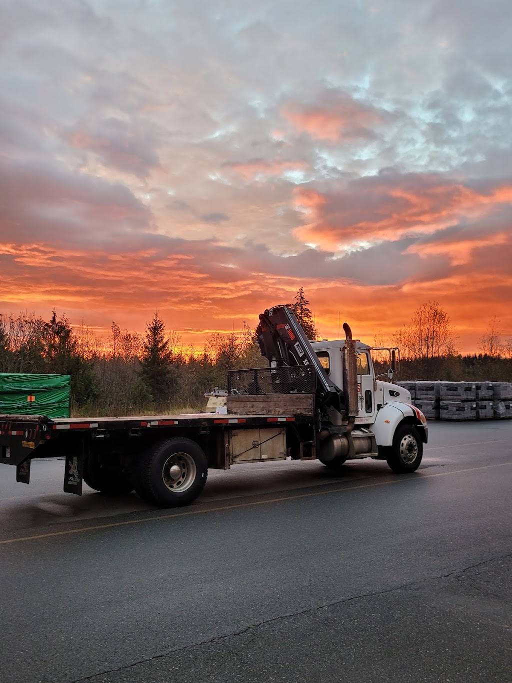 Slegg Building Materials | 3217 Small Rd, Cumberland, BC V9N 3Z8, Canada | Phone: (250) 336-8710