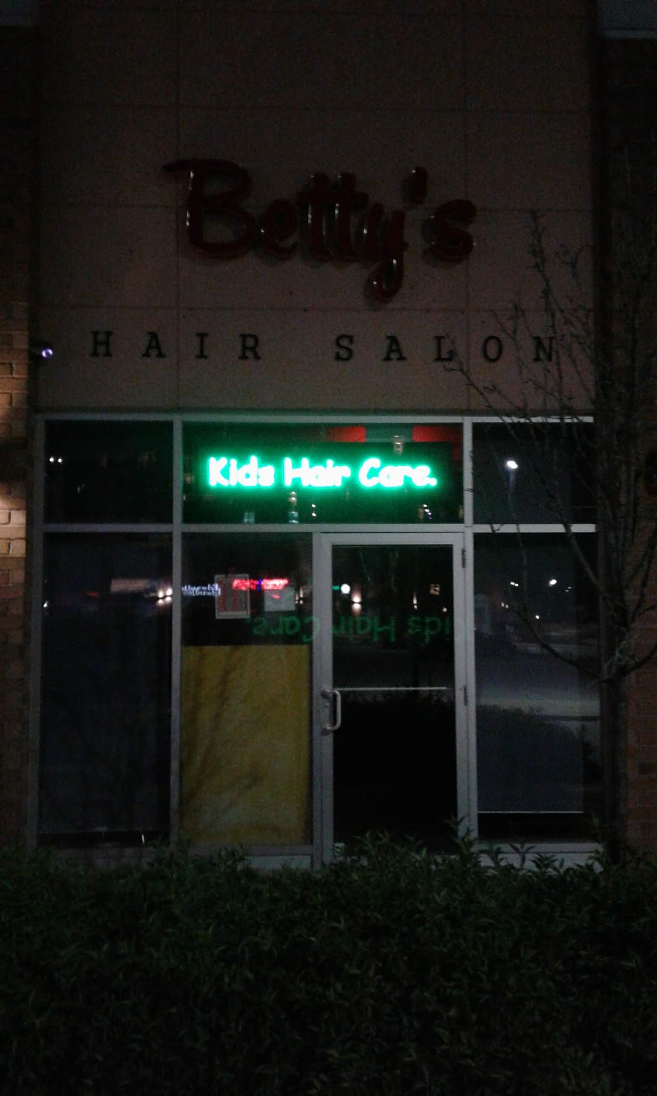 Bettys Hair Salon | 25 Karachi Dr, Markham, ON L3S 0B5, Canada | Phone: (905) 201-2788