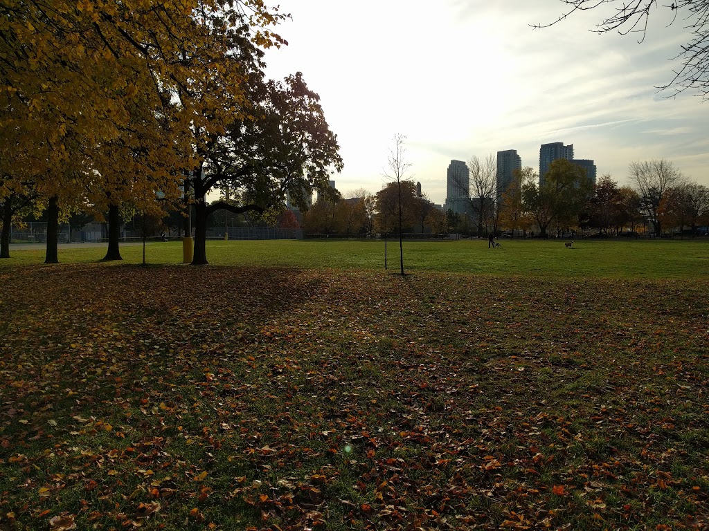 Stanley Off Leash Dog Park | 700 Wellington St W, Toronto, ON M5V 1G7, Canada | Phone: (416) 338-4386