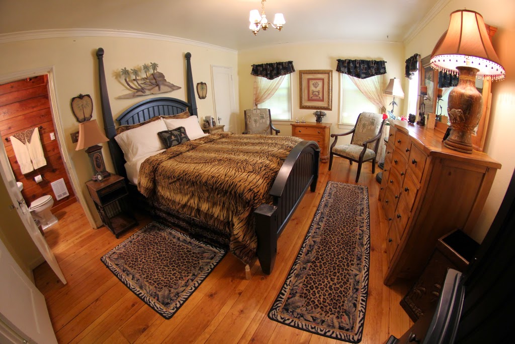 MoonDance Inn Bed & Breakfast | 4737 Cable St, Bellingham, WA 98229, USA | Phone: (360) 647-2997