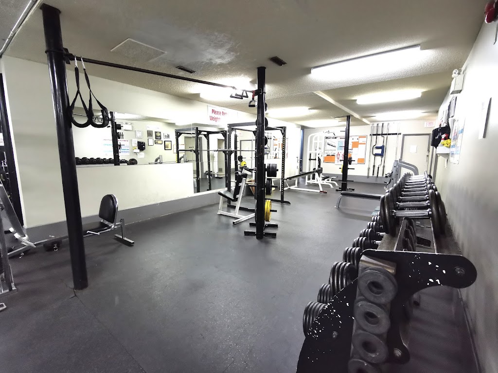 Joes Weight Training & Fitness | 942 Hyde St, Pincher Creek, AB T0K 1W0, Canada | Phone: (403) 627-4471