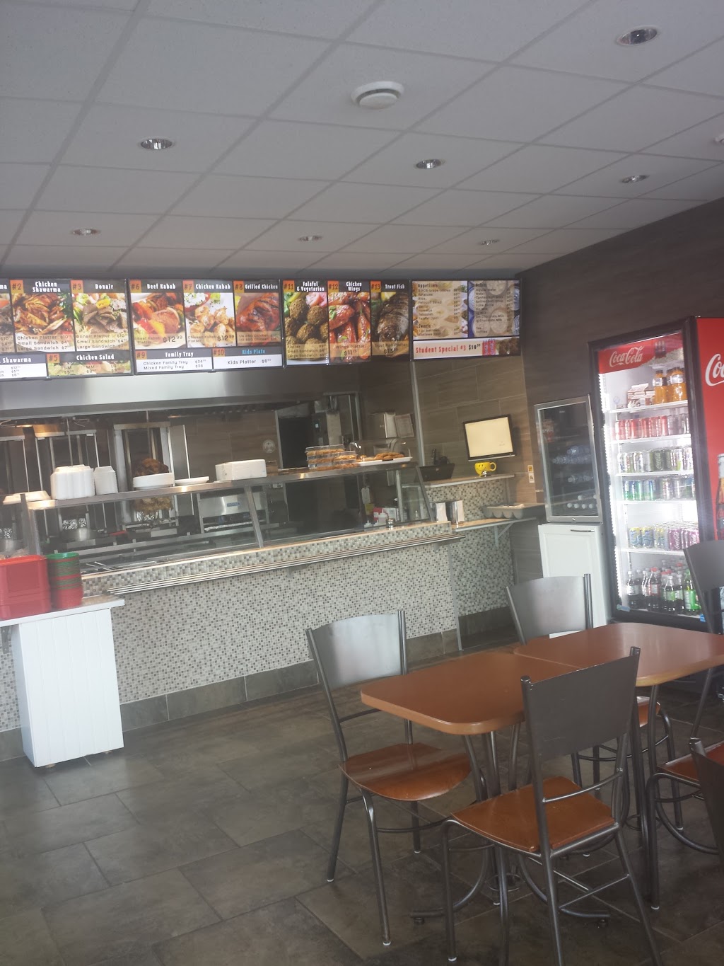 Shawarma & Grill ROCKLAND | 2848 Laurier St, Rockland, ON K4K 1A3, Canada | Phone: (613) 446-3535