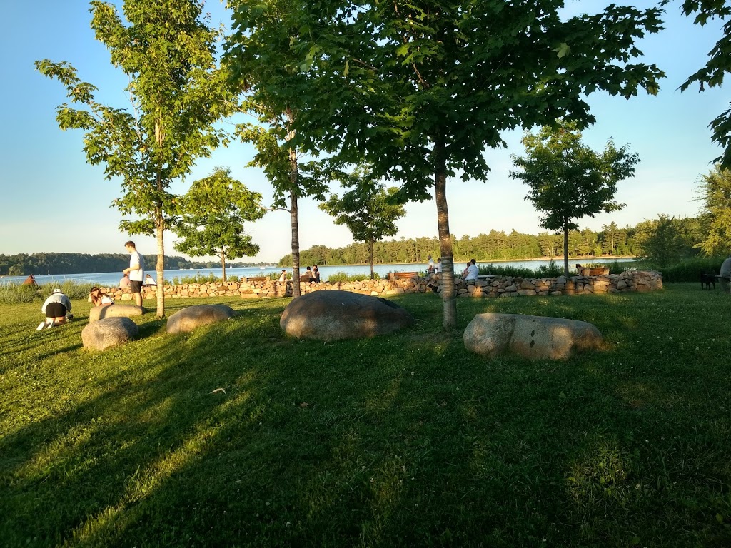 Jack Layton Park | 400 Rue Halcro, Hudson, QC J0P 1H0, Canada