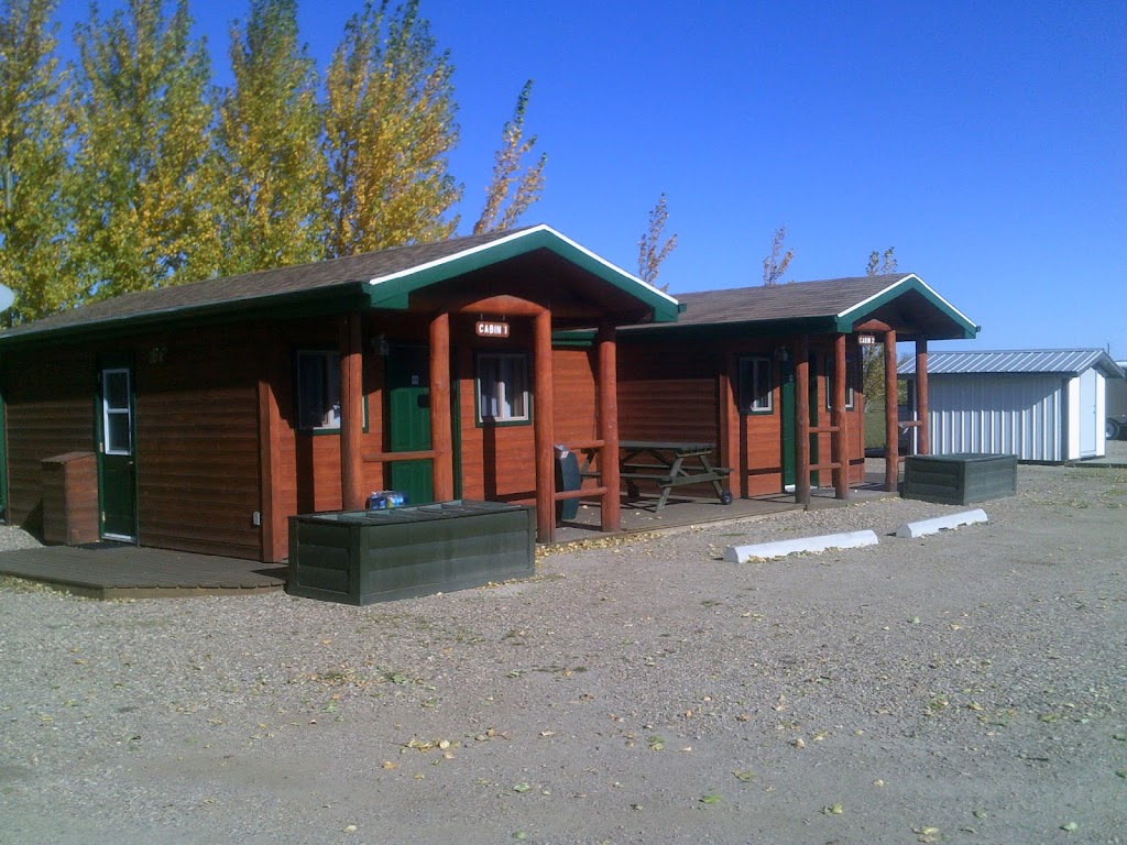 Fawn Meadows Lodge, Cabins & Year Round RV Park | 2201 18 Ave, Delburne, AB T0M 0V0, Canada | Phone: (403) 749-2099