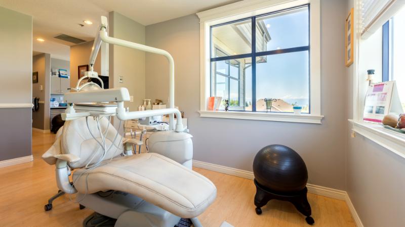 Woodgrove Dental Clinic | 5070 Uplands Dr, Nanaimo, BC V9T 6N1, Canada | Phone: (250) 729-9787