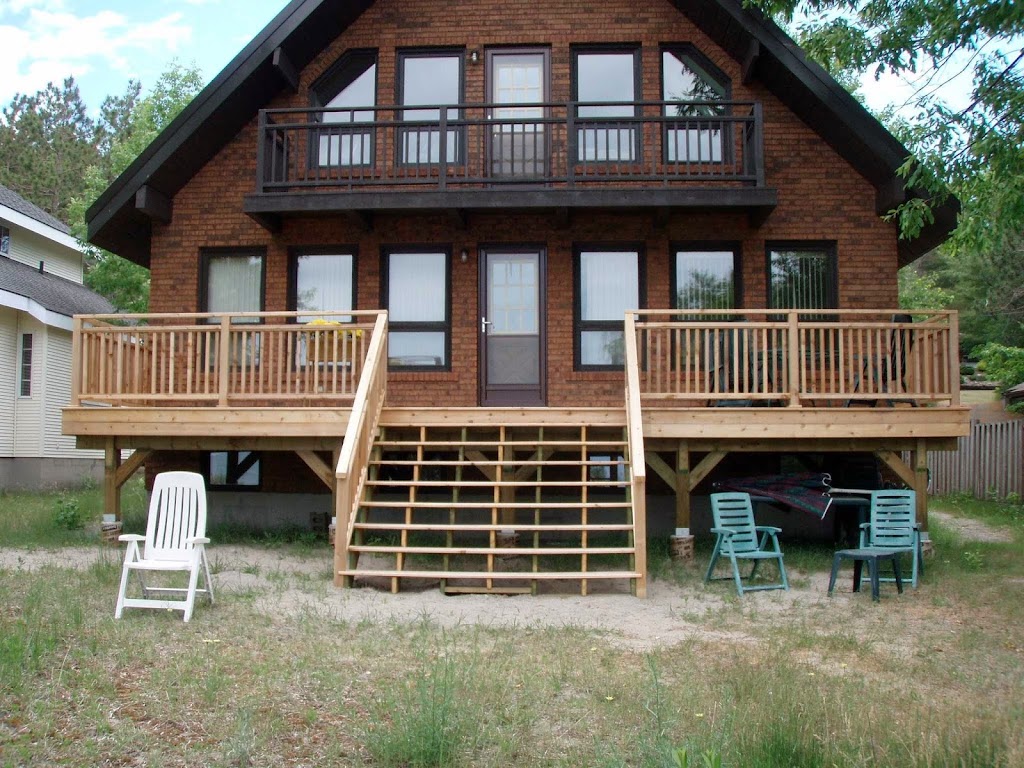 DECKS- McLaurin Design Build | 35 Thorncrest Rd, Barrie, ON L4N 3R1, Canada | Phone: (705) 790-6373