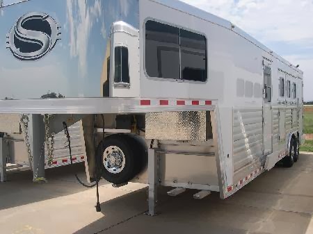 Sky Horse Trailers | Okotoks, AB T1S 1R1, Canada | Phone: (403) 995-9995