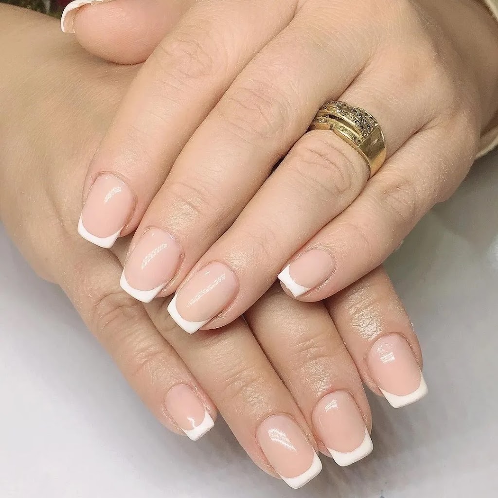 sali nail & beauty | 687 Sandford St, Newmarket, ON L3X 1S9, Canada | Phone: (647) 803-5010