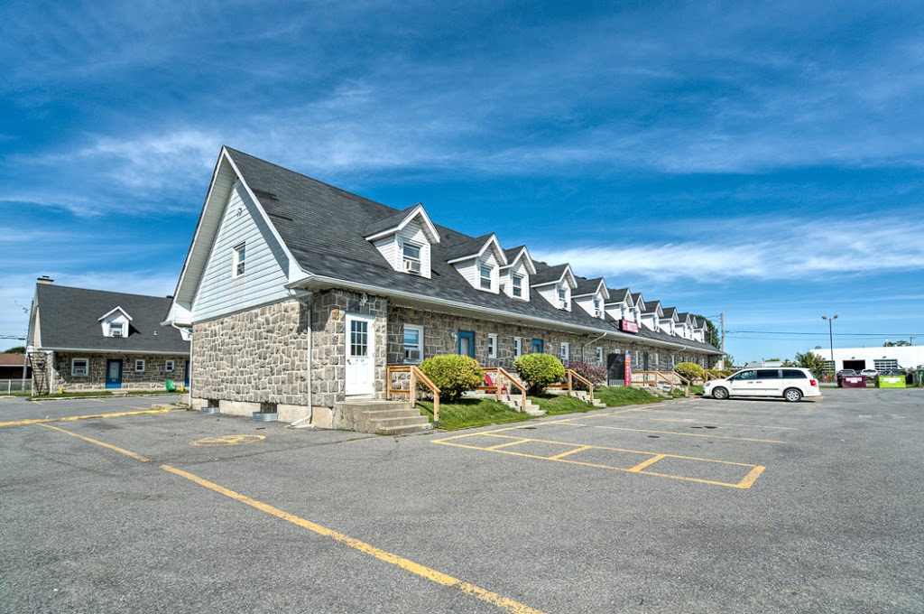 Motel Grande-Ile | 1215 Boulevard Monseigneur-Langlois, Salaberry-de-Valleyfield, QC J6S 1C1, Canada | Phone: (450) 373-9080