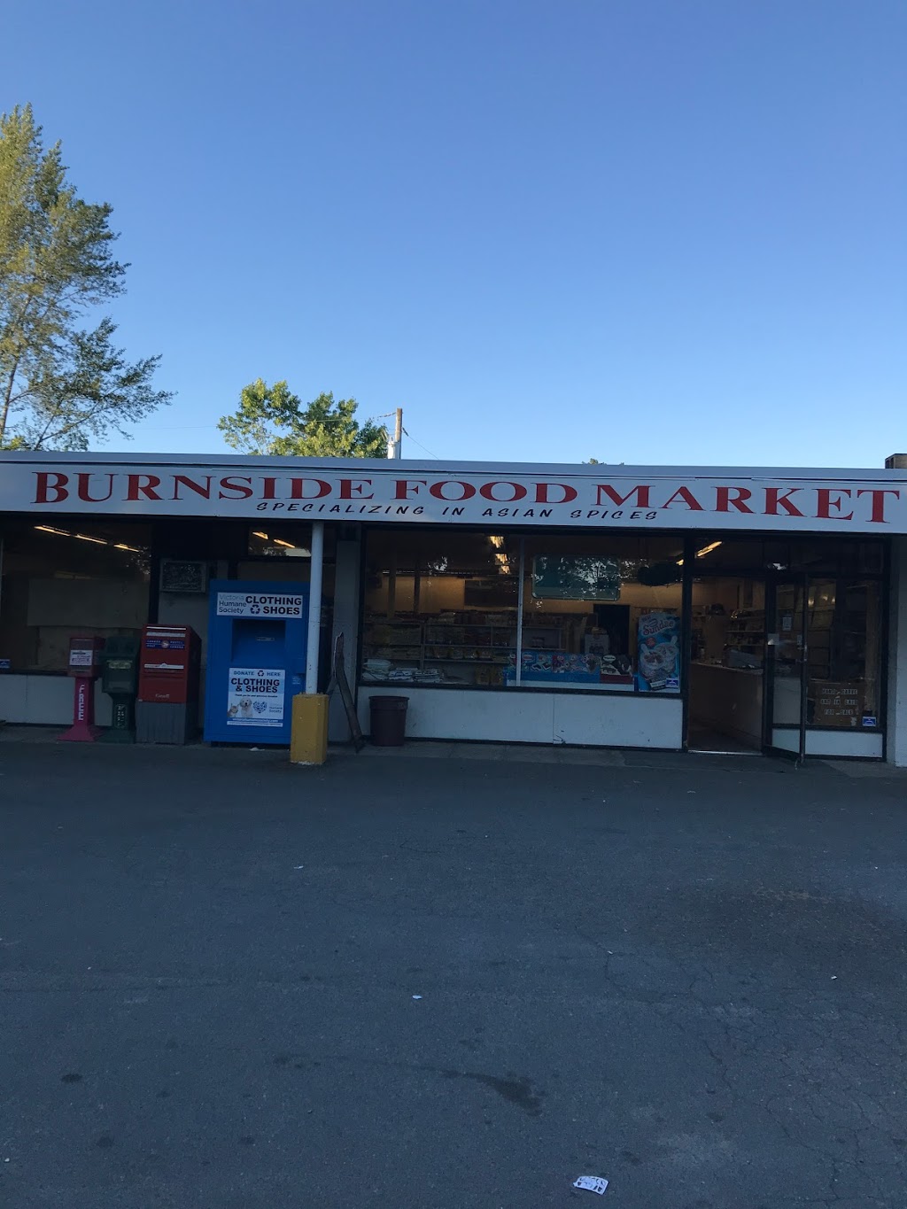 Burnside Food Market | 658 Burnside Rd W, Victoria, BC V8Z 1M8, Canada | Phone: (250) 479-4228