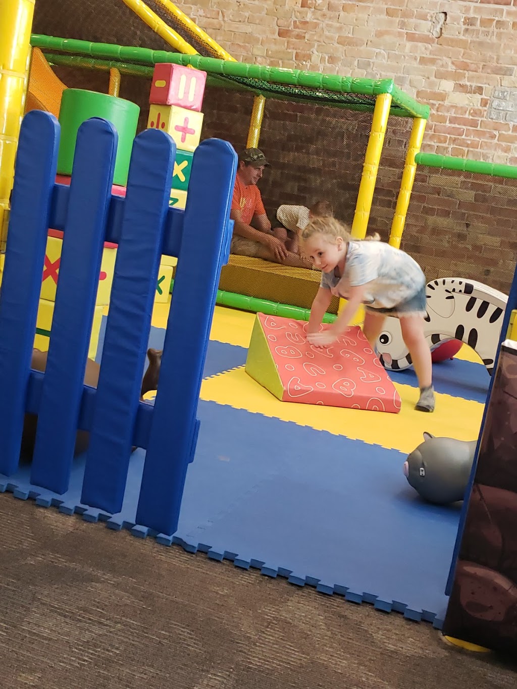 Jax Jungle Play Inc. | visit, 520 Dundas St, Woodstock, ON N4S 1C5, Canada | Phone: (519) 537-5333