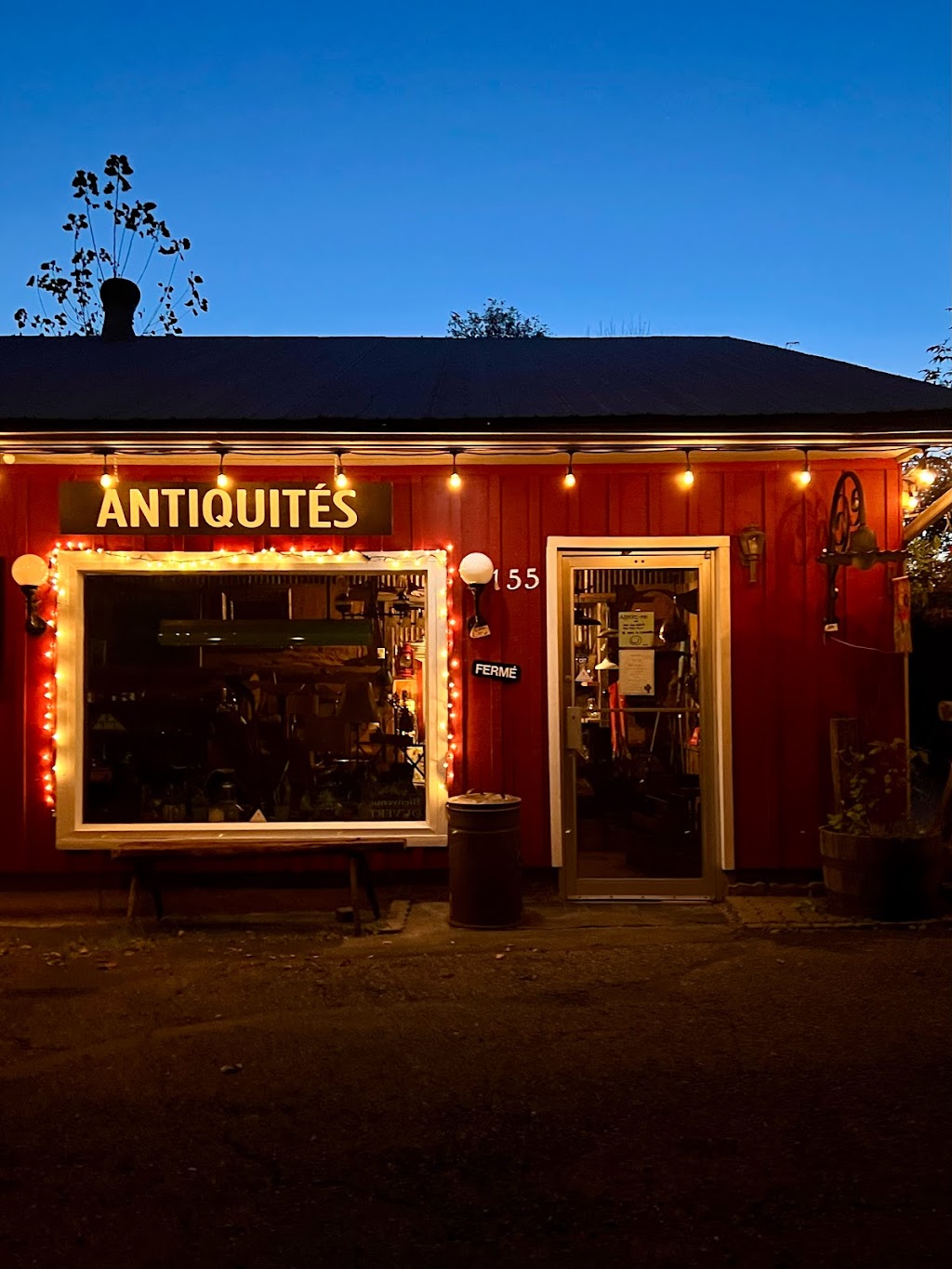 Au petit cactus | 155 Bd Pierre-Laporte, Cowansville, QC J2K 3Z1, Canada | Phone: (450) 577-4261