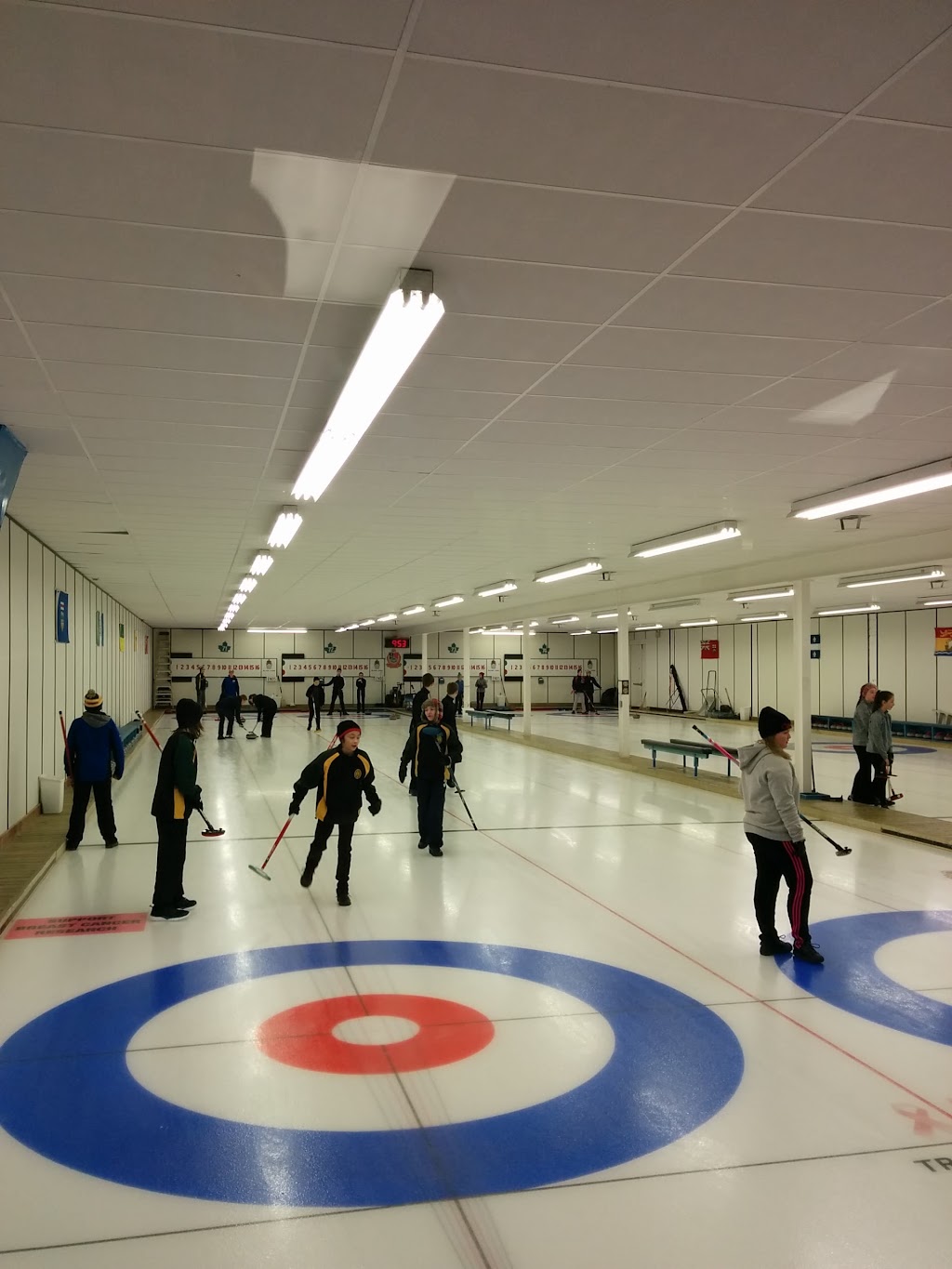 Carleton Heights Curling Club | 1436 Normandy Crescent, Nepean, ON K2C 3H4, Canada | Phone: (613) 224-6224