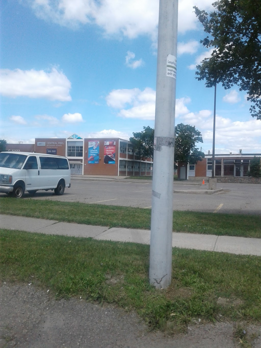 Central Peel Secondary School | 32 Kennedy Rd N, Brampton, ON L6V 1X4, Canada | Phone: (905) 451-0432