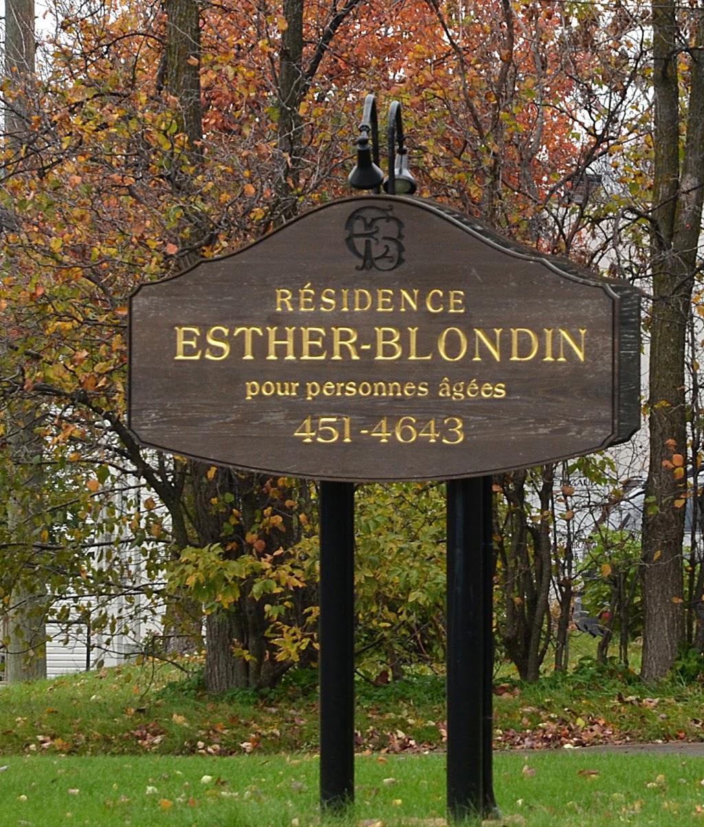 Résidence Esther-Blondin,Offers 52 Comfortable rooms , 12 large suites with a private bathroom . | 75 Rue Saint-Pierre, Rigaud, QC J0P 1P0, Canada | Phone: (450) 451-4643