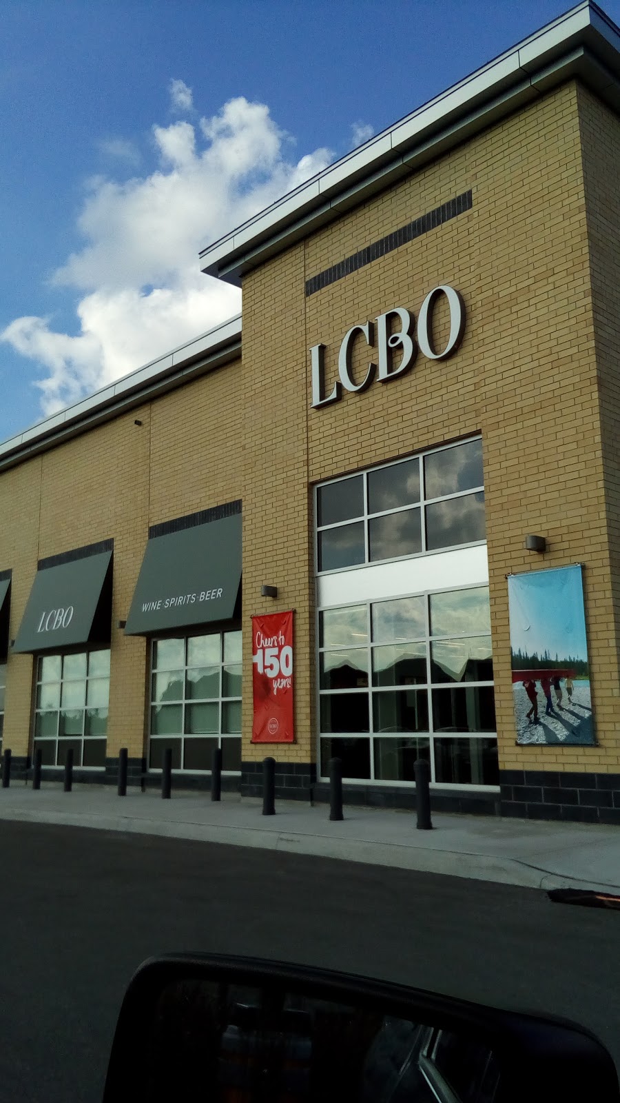 LCBO | 1700 King Road Unit #55 Building B, King City, ON L7B 0N1, Canada | Phone: (905) 833-0641