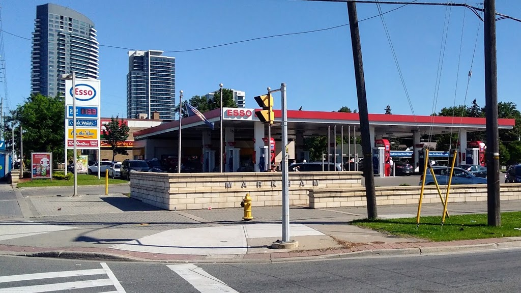 Esso | 7015 Yonge St, Thornhill, ON L3T 2A5, Canada | Phone: (905) 764-6787