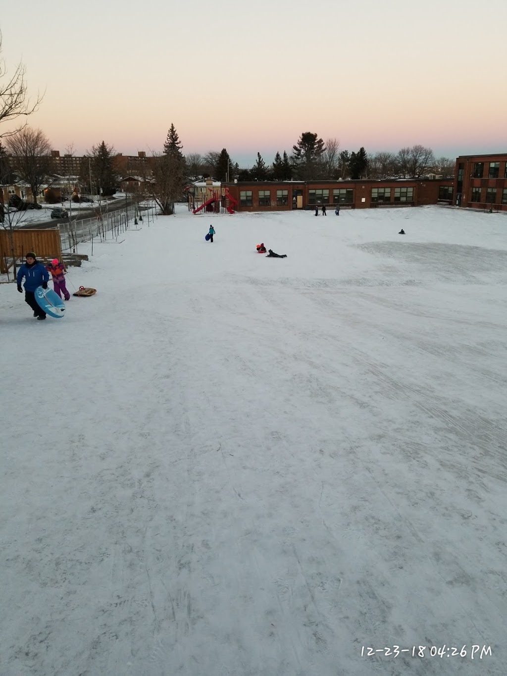 Terrasse Du Parc | 25 Rue Chouinard, Gatineau, QC J8Y 1E8, Canada | Phone: (819) 595-2641