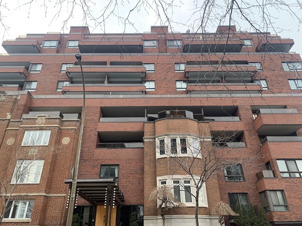 Condominium Le Penfield | 1515 Av. du Docteur-Penfield, Montréal, QC H3G 2R8, Canada | Phone: (514) 937-0654