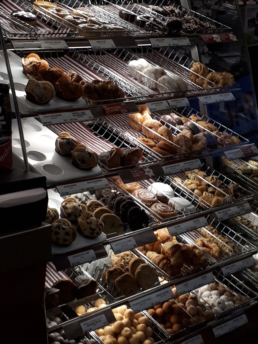 Tim Hortons | 11 Monogram Pl, Trenton, ON K8V 5P8, Canada | Phone: (613) 394-2000