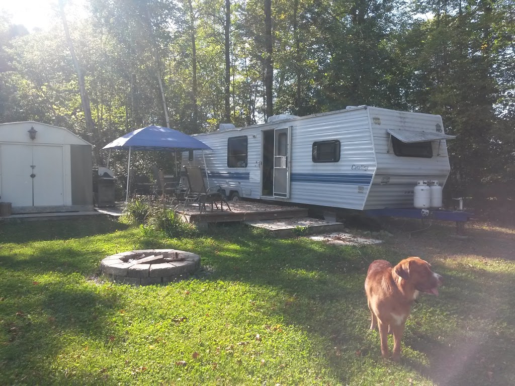 Camping Le Dauphin | 2500 132 Rue, Saint-Anicet, QC J0S 1M0, Canada | Phone: (450) 264-4310