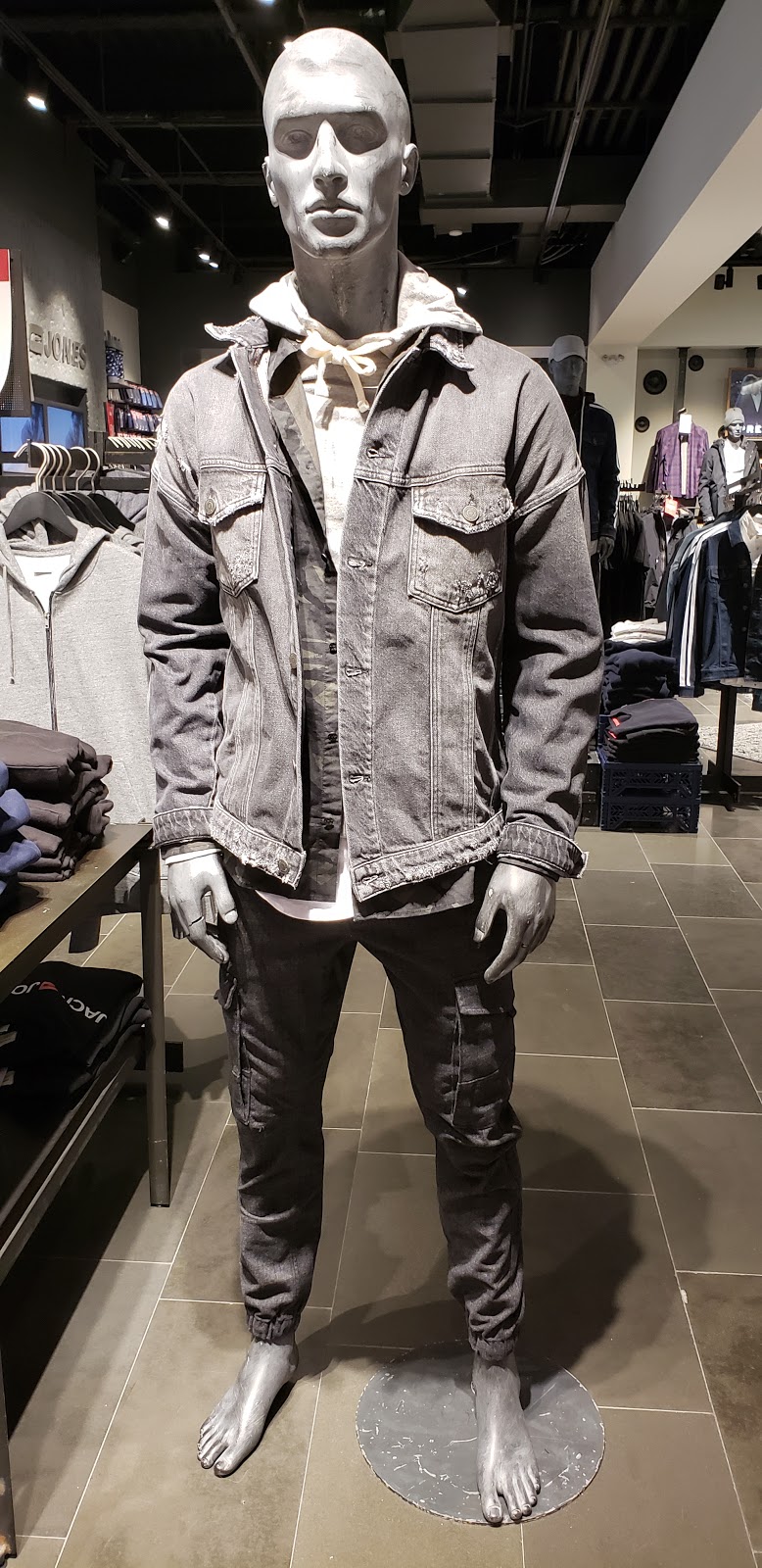 JACK & JONES | Bramalea Centre, 25 Peel Centre Dr, Brampton, ON L6T 3R5, Canada | Phone: (905) 789-1788