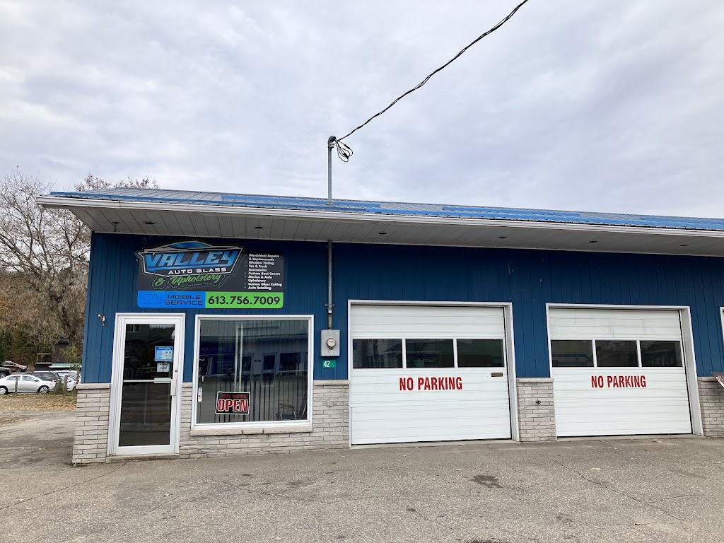 Valley Auto Glass & Upholstery | 42 Bay St, Barrys Bay, ON K0J 1B0, Canada | Phone: (613) 756-7009