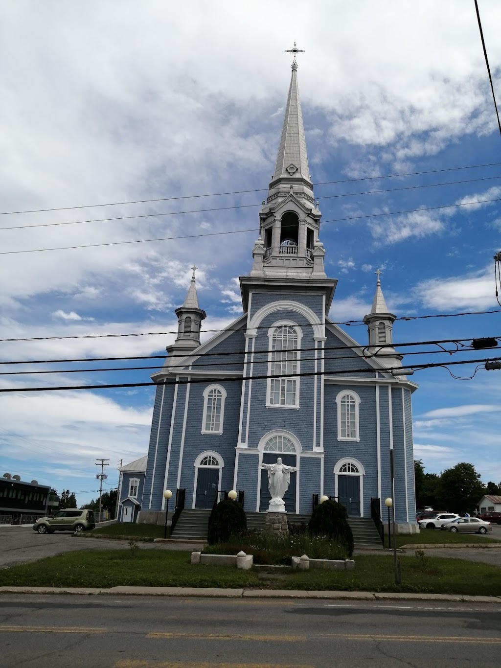 Église Sainte-Perpétue | 11 Rue de lÉglise, Sainte-Perpétue, QC G0R 3Z0, Canada | Phone: (418) 359-2951