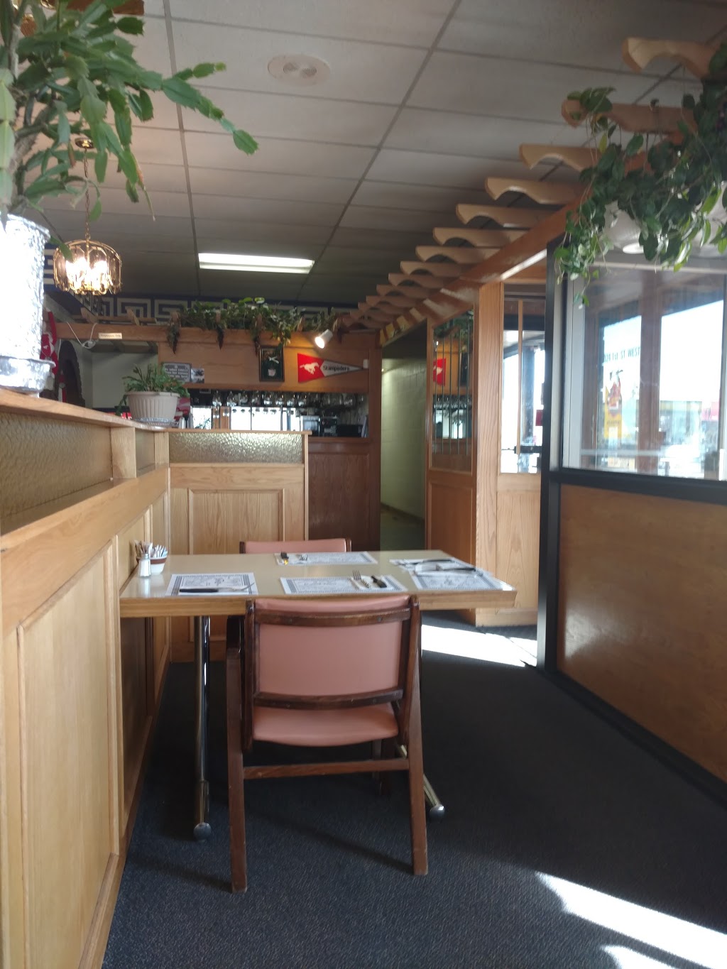 Casa Roma Restaurant | 5324 1 St W, Claresholm, AB T0L 0T0, Canada | Phone: (403) 625-4101