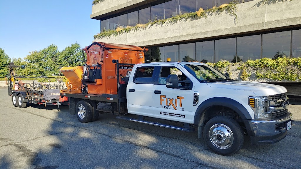 Fixit Asphalt Ltd | 512 Lone Tree Pl, Victoria, BC V9B 6G9, Canada | Phone: (250) 686-0962