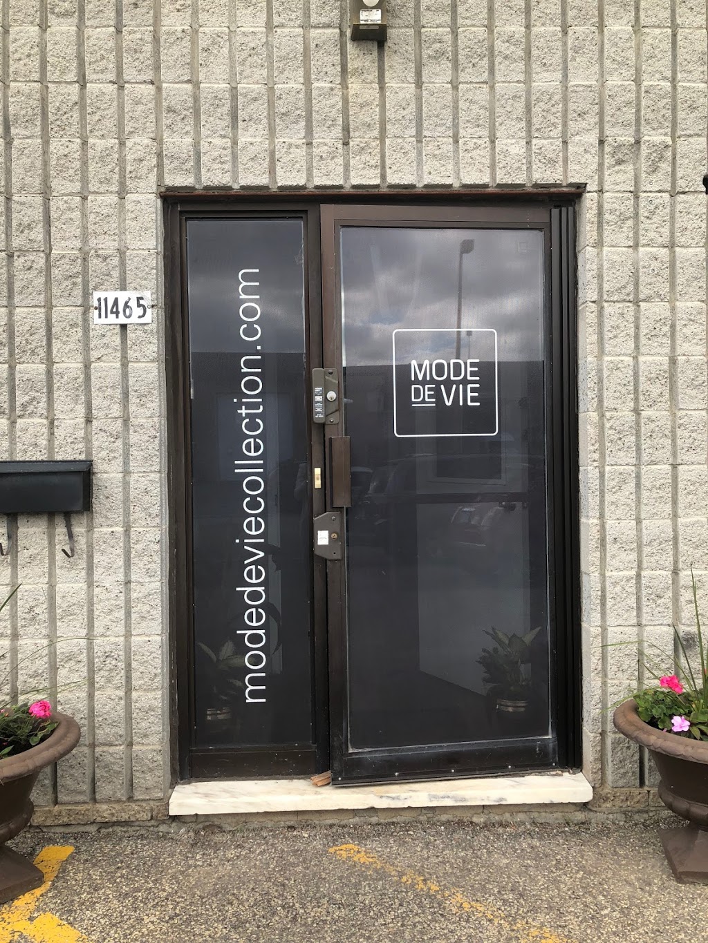 Mode De Vie Head Office | 3177 Rue Fleury E, Montréal-Nord, QC H1H 2R2, Canada | Phone: (877) 477-8625