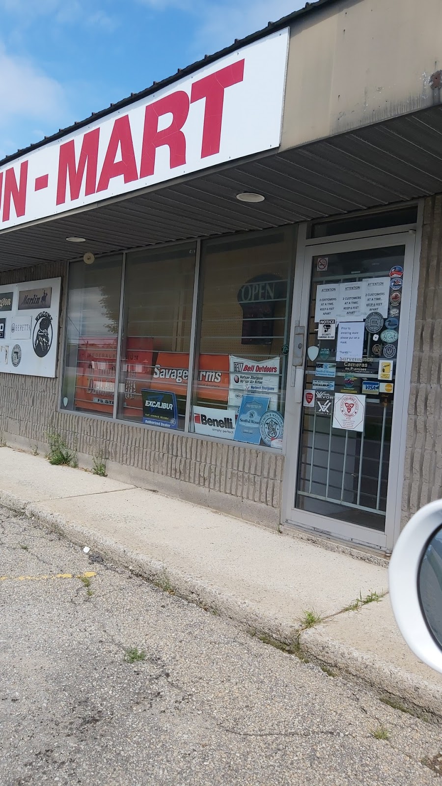 Gun-Mart | 4502 South Ave, Brockville, ON K6V 5T4, Canada | Phone: (613) 342-4037