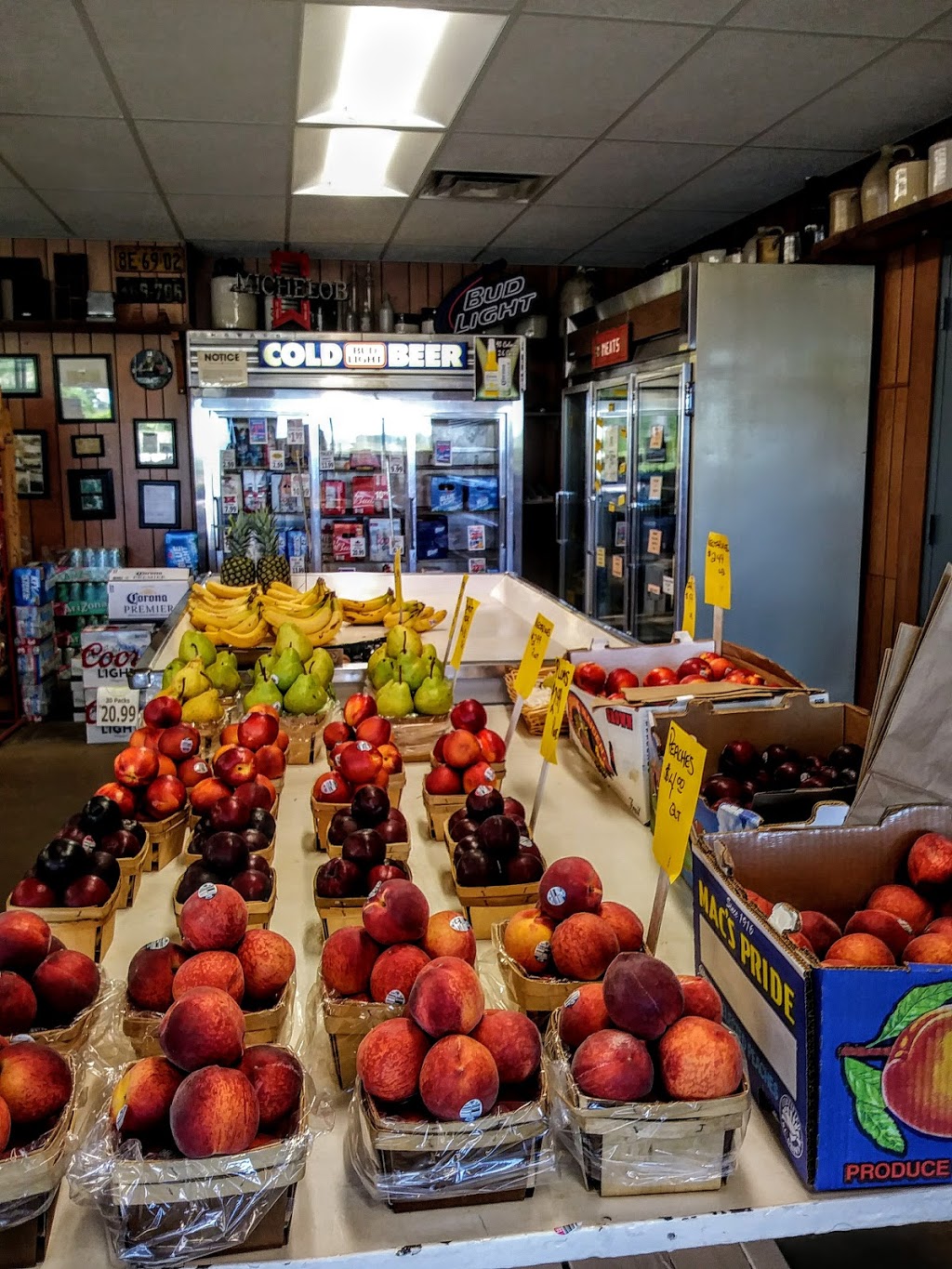 Wagners Farm Market | 2672 Lockport Rd, Sanborn, NY 14132, USA | Phone: (716) 731-4440